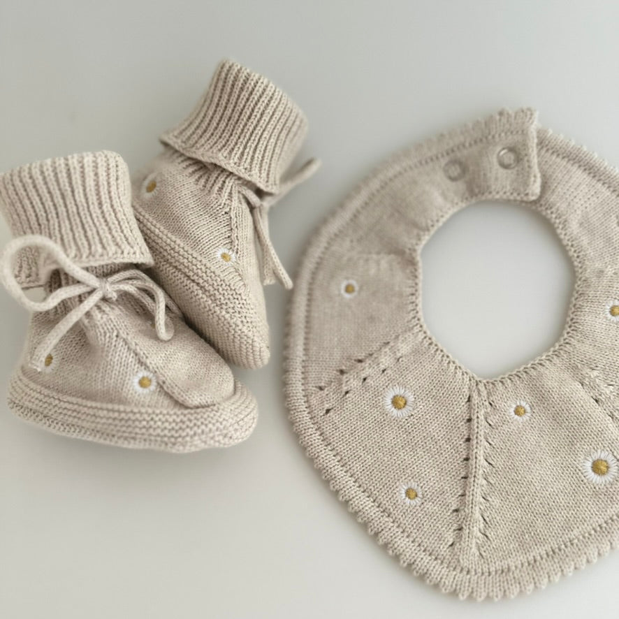 Seilinukas Petite Daisy – rašto detalė iš arčiau